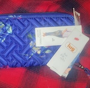 Lug Quilted Blue Floral Wristlet